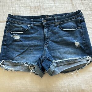 Universal Thread Medium Wash Jean Shorts
